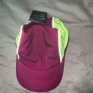 NWT Nike Aerobill Running Hat
